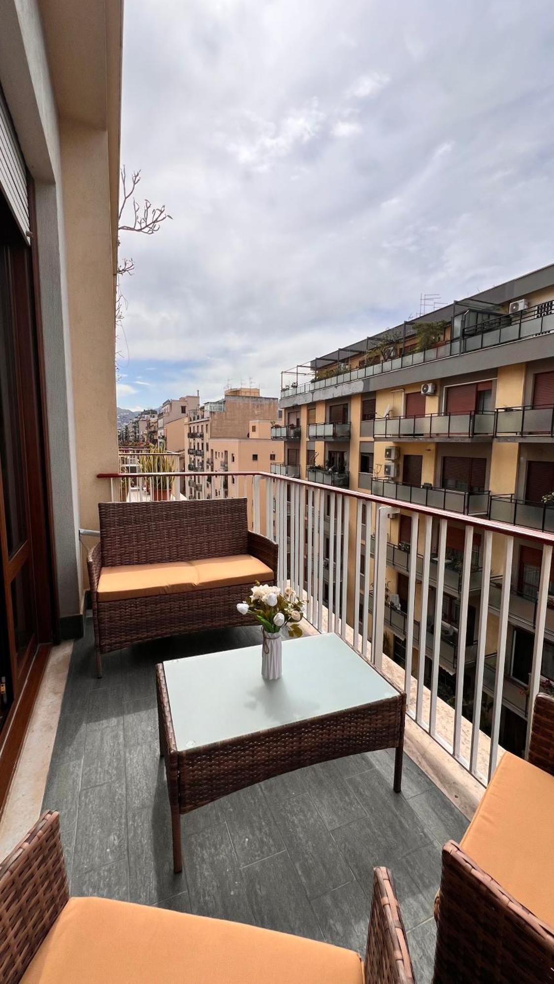 Ferienwohnung Kasa Stabile Palermo Exterior foto